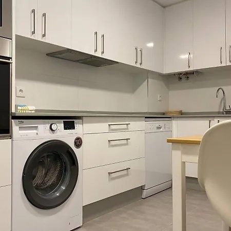 Apartamento Amplio Y Luminoso En Camelias *