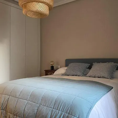 Apartamento Amplio Y Luminoso En Camelias Vigo