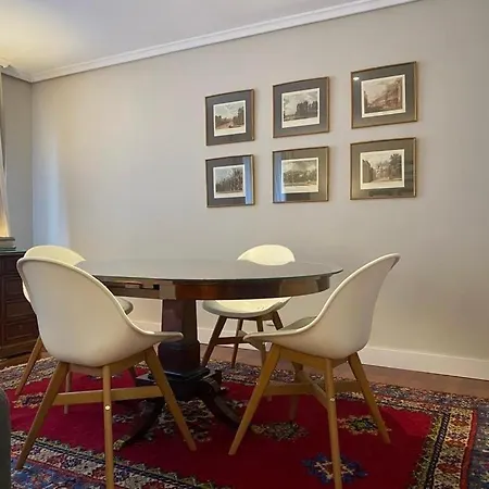 Amplio Y Luminoso En Camelias * Βίγκο