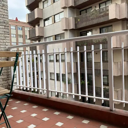 Amplio Y Luminoso En Camelias Βίγκο